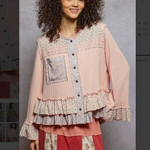 POL “ Freda 2 “ POL Ribbed Relaxed Fit top with Ruffle and Floral Print 95